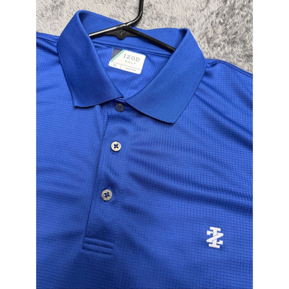 IZOD Golf Men’s XXL Blue Polo in great shape!
